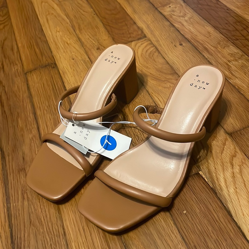 Never worn cute brown  a new day sandals